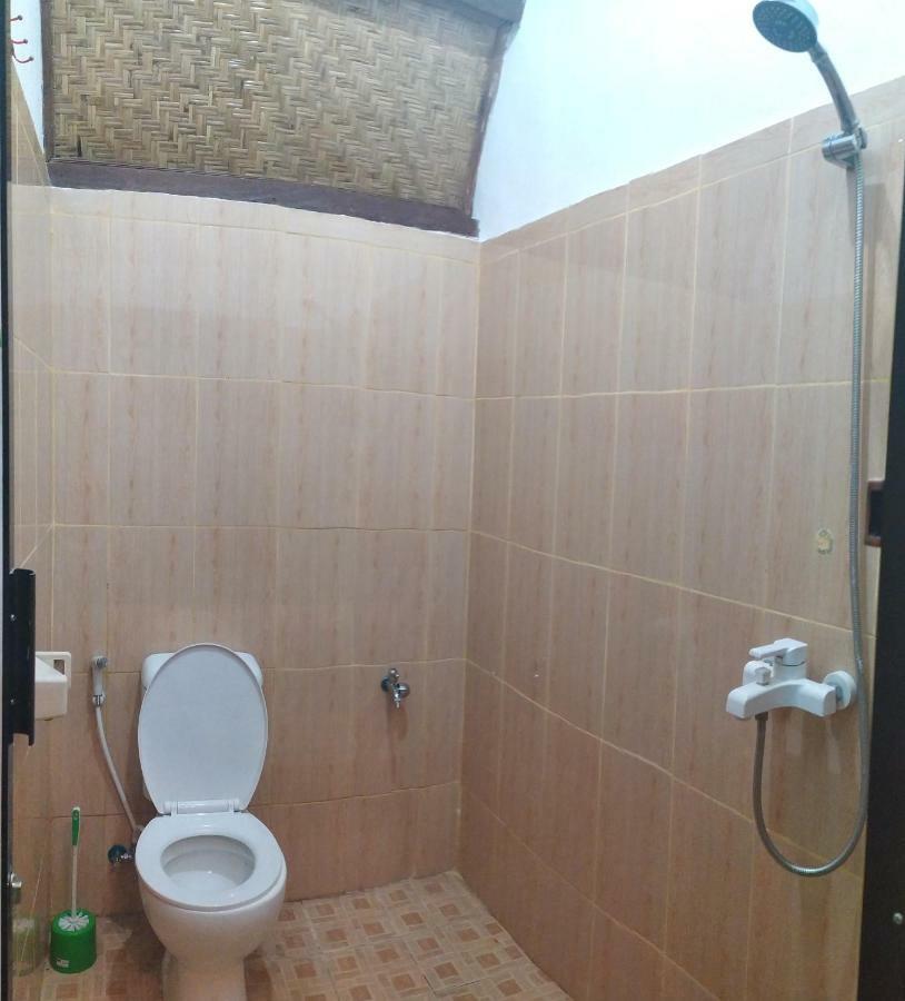 Bale Kembang Kuning Apartment Tetebatu Exterior photo